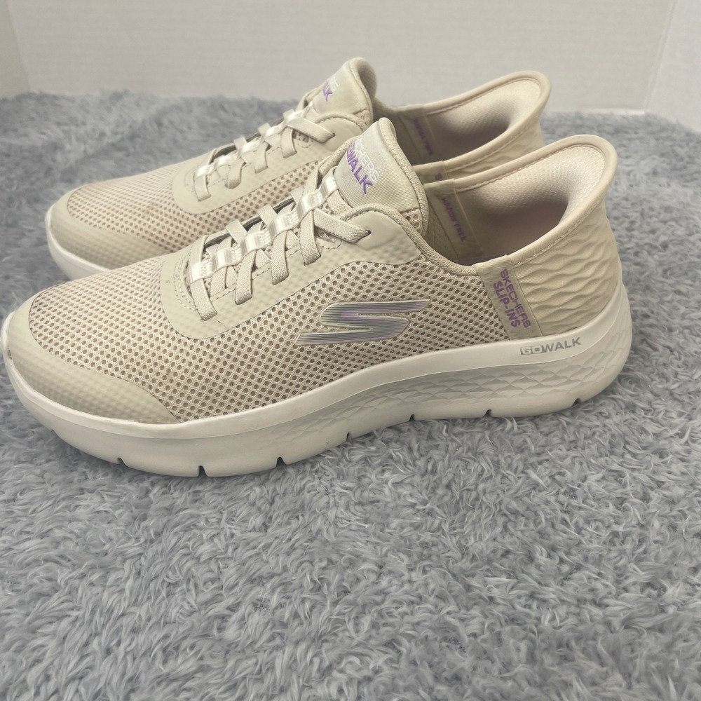 Skechers GoWalk Slip-ins Womens Size 7 Off White‎ Hands Free Sneakers 124836